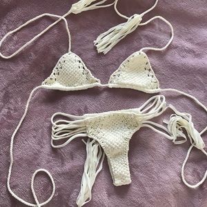 Rove Swimwear Crochet bikini set. XS/XS